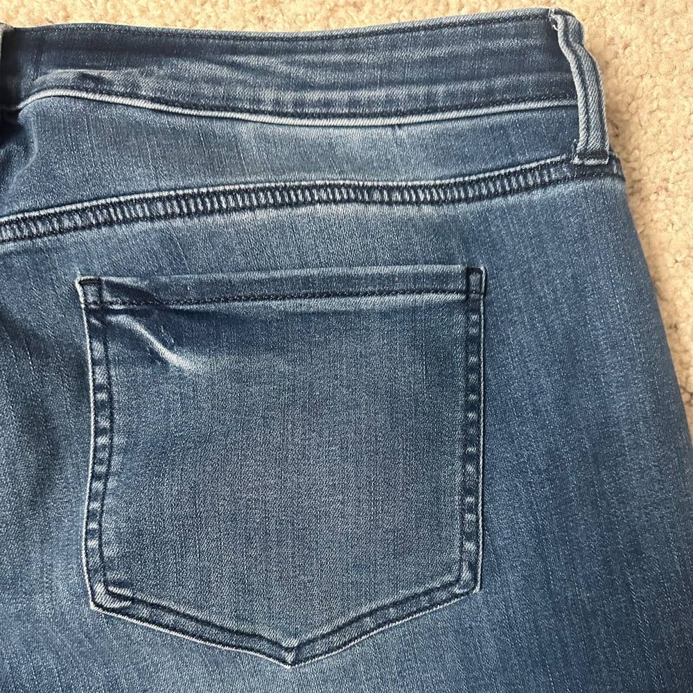 NYDJ Lift Tuck Bootcut Flare Jeans Raw Hem Dark Wash Stretch Size 14W - Picture 4 of 8